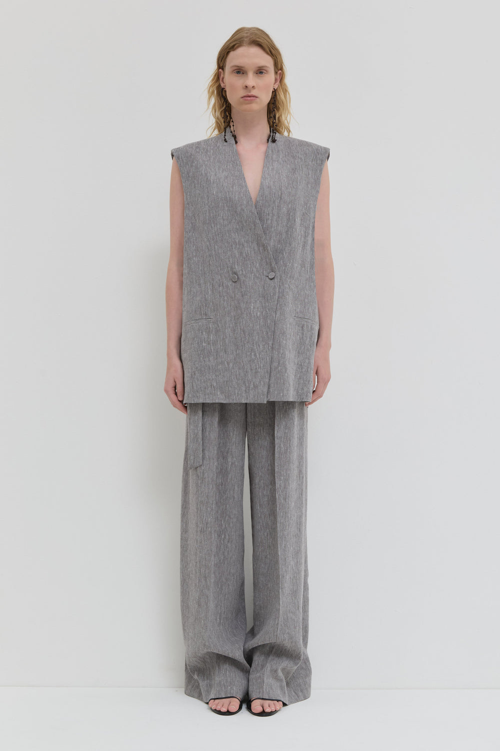 Judrio Sleeveless Blazer