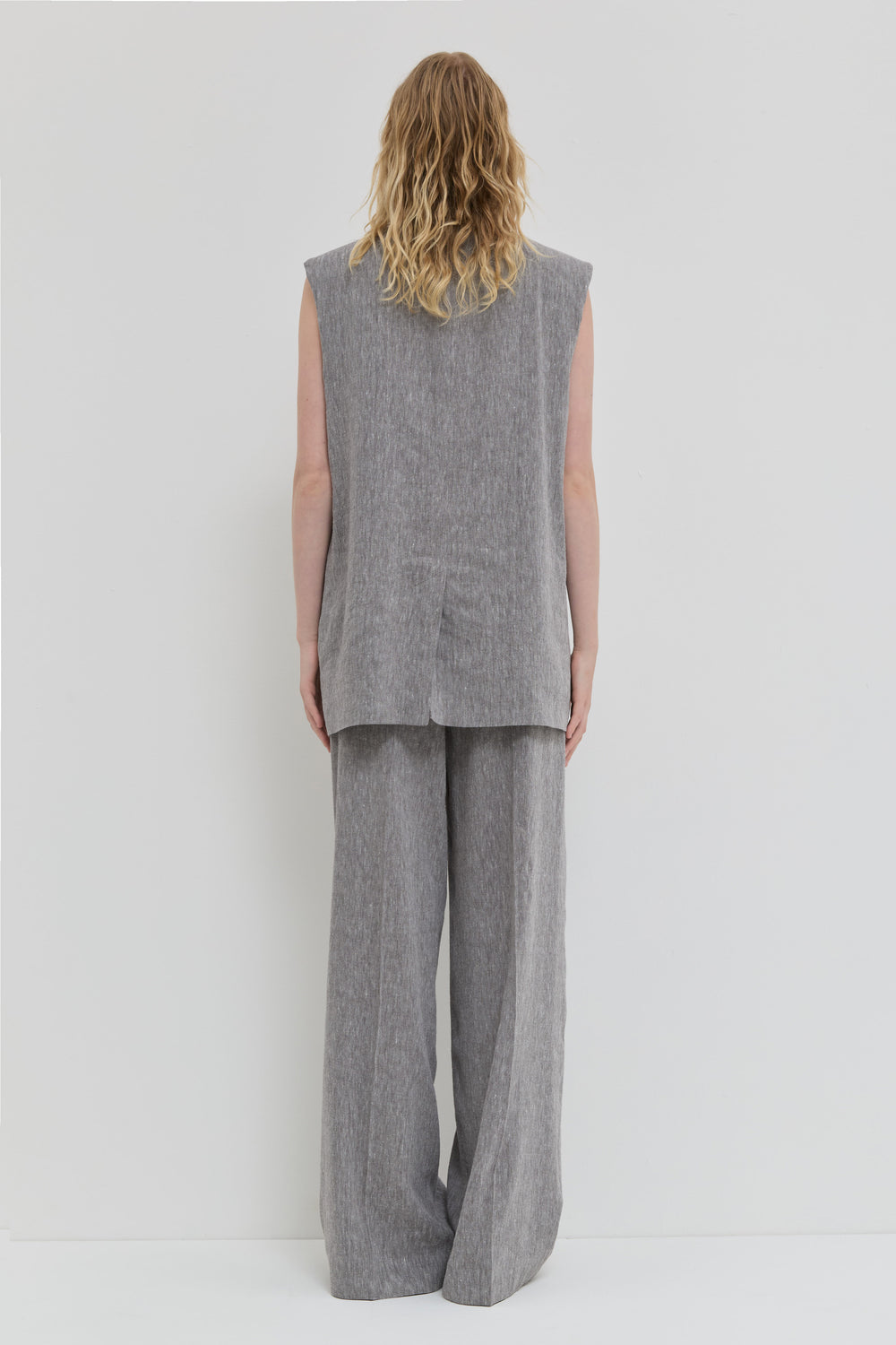 Judrio Sleeveless Blazer