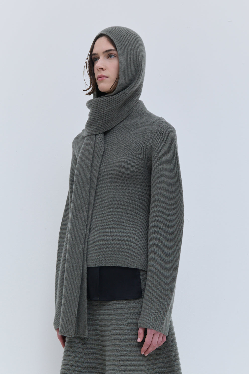 Laurel melange wool hooded scarf with elongated scarf design