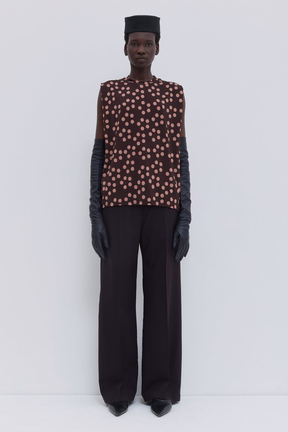 Sleeveless jersey top in Wine Penny print
